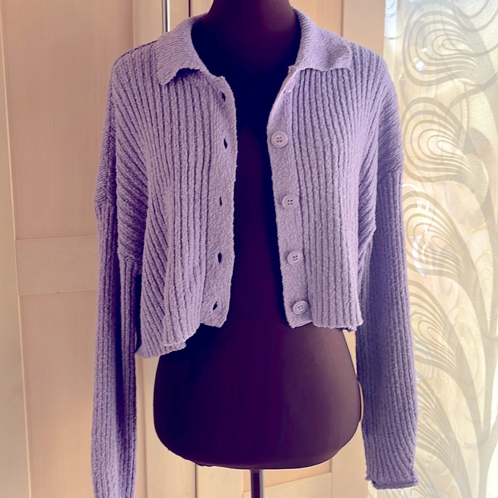 L.A. Hearts purple buttoned down cropped cardigan
